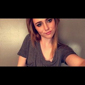 Meet your Posher, Brittney